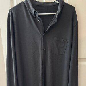 Vuori Men's Black Long-Sleeve Button-Down Shirt with Chest Pocket